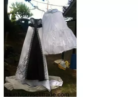 Ball/Formal/Wedding Gown
